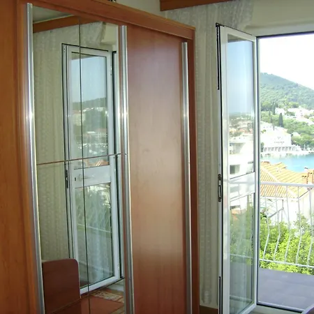 Diana Dubrovnik